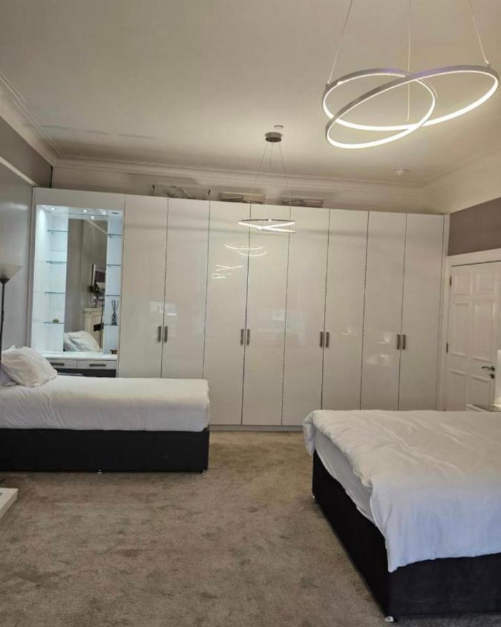 Luxury Family Room With Private Bathroom In The Heart Of Edinburgh — Photos 1
